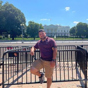 Meet your Posher, Luis angel